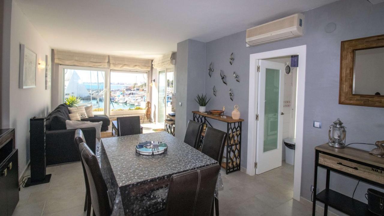 Atico De Lujo En El Puerto Deportivo Albert Villas Alcoceber Luaran gambar